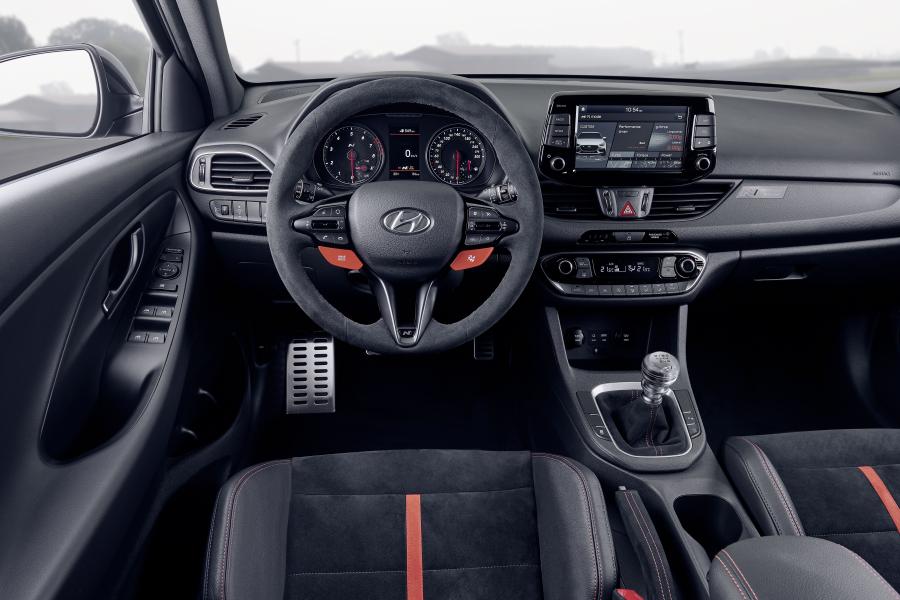 Торпедо Hyundai i30 N Project C (PD) 2019 года  (WW) (фото 15 из 32)